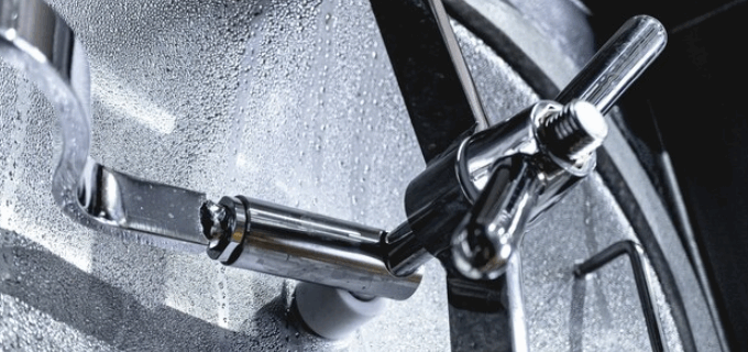 不鏽鋼 CNC 精密加工｜耐腐蝕與鏡面電拋光技術全面解析